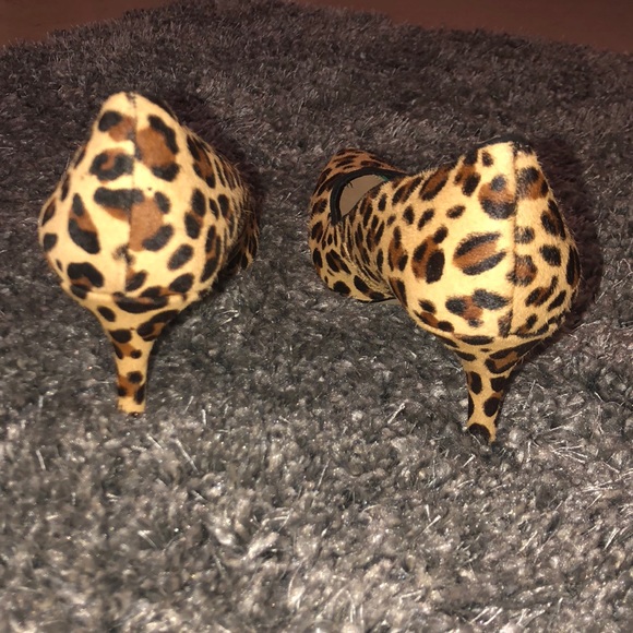 Cheetah Print Heel - Picture 3 of 5